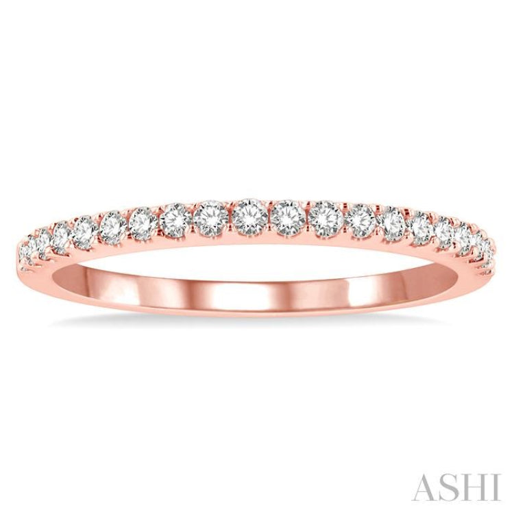 1/4 Ctw Round Cut Diamond Wedding Band in 14K Rose Gold