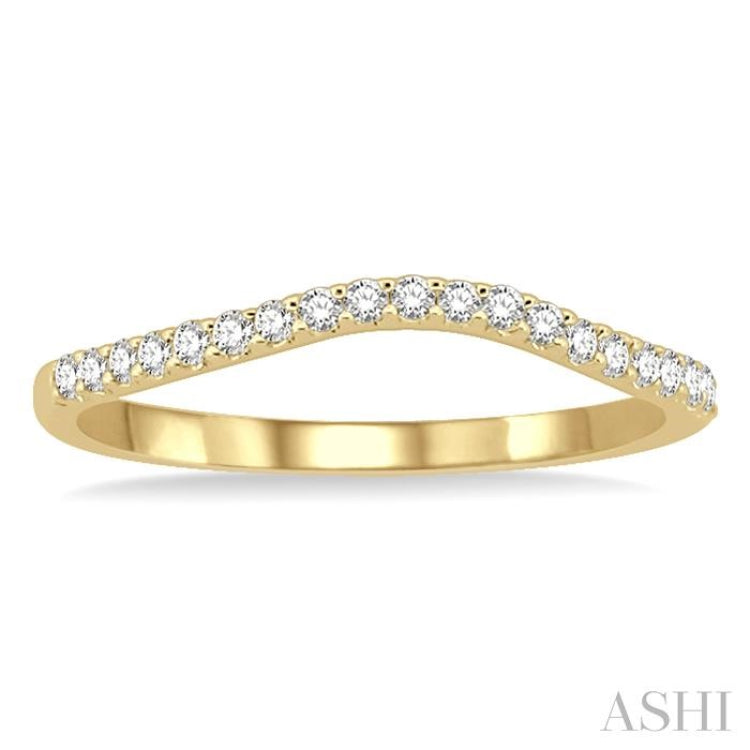 1/5 Ctw Round Cut Diamond Wedding Band in 14K Yellow Gold